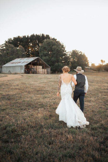 Rustic Wedding Photos at Waldara Farm Oberon